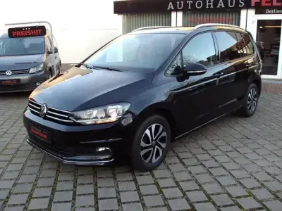 Gebraucht VW Touran Active 180 PS (132 kW) 2021 Schwarz Van / Kleinbus