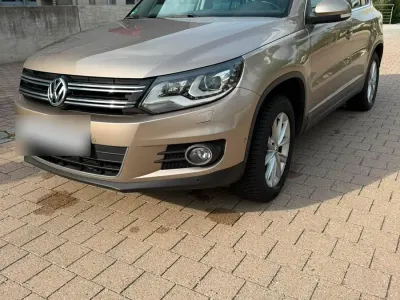 Gebraucht VW Tiguan Sportline 179 PS (131 kW) 2011 Grau SUV