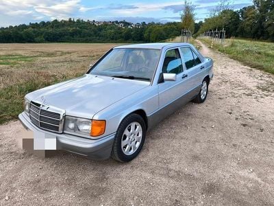 Silber Gebraucht 1991 Mercedes 190 Limousine | 10.000 €