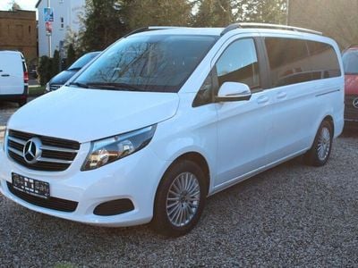 Mercedes V220