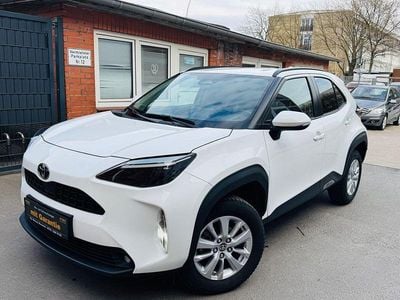 Gebraucht Toyota Yaris Cross 92 PS (67 kW) 2024 Weiß SUV