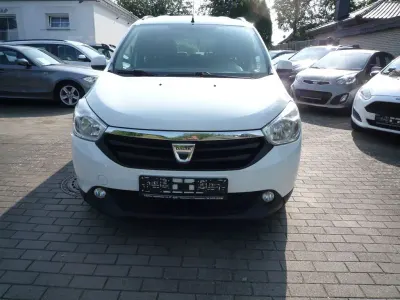 Gebraucht Dacia Lodgy Lauréate 116 PS (85 kW) 2015 Weiß Van / Kleinbus