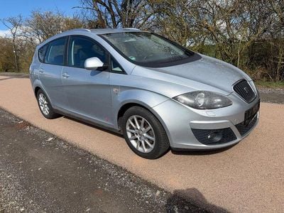 Gebraucht Seat Altea XL Style 125 PS (91 kW) 2011 Silber Van / Kleinbus