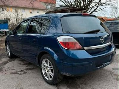 Usata Opel Astra 105 CV (77 kW) 2005 Blu Berlina