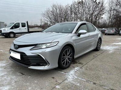 Begagnad Toyota Camry 177 HK (130 kW) 2022 Silver Sedan