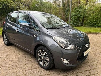 Second-hand Hyundai ix20 Trend 90 CP (66 kW) 2017 Gri Hatchback