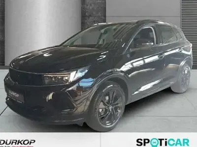 Gebraucht Opel Grandland X GS Line 131 PS (96 kW) 2024 Lackierung schwarz perla nera/ SUV