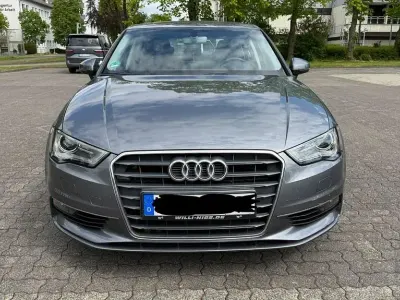 Gebraucht Audi A3 Comfort 110 PS (80 kW) 2016 Grau Limousine