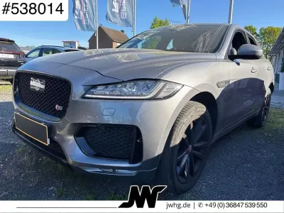 Käytetty Jaguar F-Pace S 300 HP (220 kW) 2020 Harmaa Katumaasturi