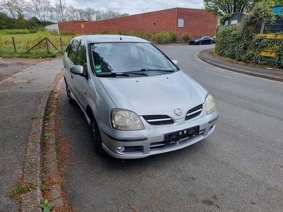 Second-hand Nissan Almera Tino Tekna+ 116 CP (85 kW) 2005 Argintiu Monovolum