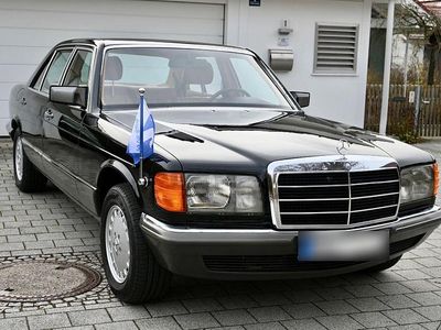 Gebraucht Mercedes 380 204 PS (150 kW) 1985 Schwarz Limousine