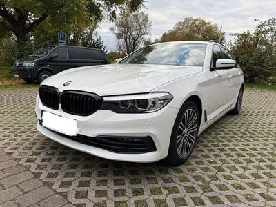 Gebraucht BMW 520 Sport Line 190 PS (139 kW) 2019 Weiß Kombi