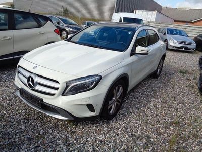 Mercedes GLA220