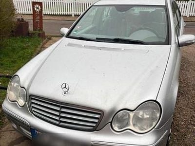 Mercedes C200