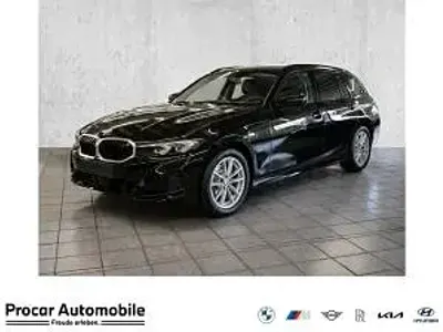 Neu BMW 318 156 PS (114 kW) 2026 Schwarz (schwarz uni) Kombi