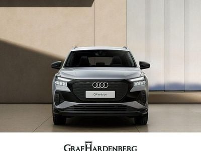 Neu Audi Q4 e-tron Comfort 210 kW (286 PS) 2026 Silber SUV