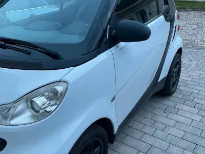 Gebraucht Smart ForTwo Coupé 60 PS (44 kW) 2010 Weiß Coupé
