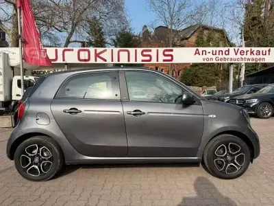 Używany Smart ForFour Prime 90 KM (66 kW) 2019 Szary Hatchback