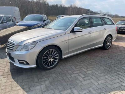 Mercedes E300