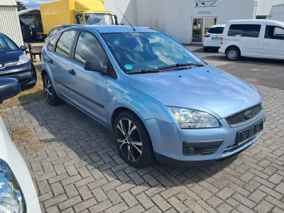 Gebraucht Ford Focus Fun X 116 PS (85 kW) 2006 Blau Limousine