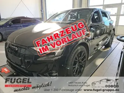 Gebraucht Audi e-tron S-Line 300 kW (408 PS) 2022 Mythosschwarz metallic SUV