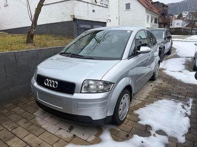 Silber Gebraucht 2002 Audi A2 Kleinwagen | 2.290 € (Fairer Preis)