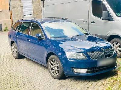 Gebraucht Skoda Octavia 150 PS (110 kW) 2014 Blau Kombi
