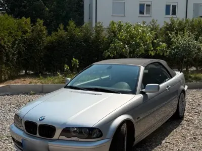Gebraucht BMW 320 Cabriolet 170 PS (125 kW) 2003 Silber Cabrio