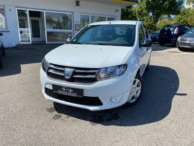 Gebraucht Dacia Sandero Ambiance 75 PS (55 kW) 2014 Weiß Limousine