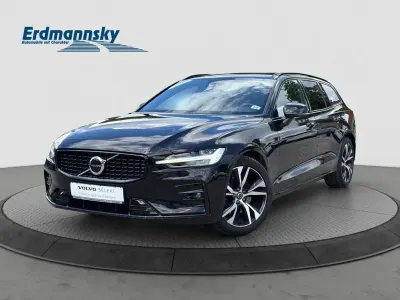 Gebraucht Volvo V60 Plus 197 PS (144 kW) 2024 Schwarz Kombi