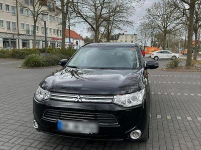 Mitsubishi Outlander P-HEV