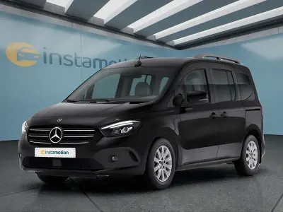 Gebraucht Mercedes T180 116 PS (85 kW) 2024 Schwarz Van / Kleinbus