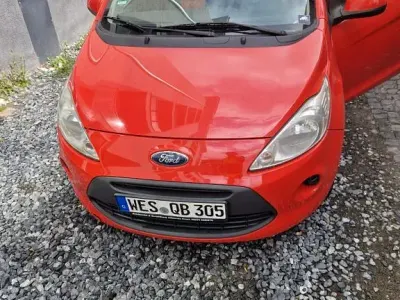 Gebraucht Ford Ka Titanium 69 PS (50 kW) 2010 Rot Kleinwagen