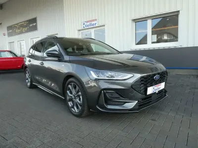 Gebraucht Ford Focus ST-Line 125 PS (91 kW) 2024 Grau Limousine