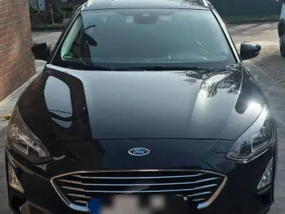 Gebraucht Ford Focus Titanium 125 PS (91 kW) 2021 Schwarz Kombi