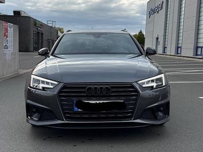 Gebraucht Audi A4 S-Line 190 PS (139 kW) 2019 Grau Kombi
