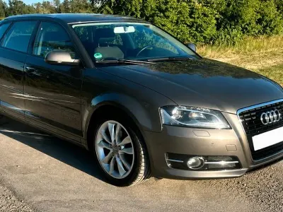 Gebraucht Audi A3 Ambition 125 PS (91 kW) 2011 Grau Kleinwagen