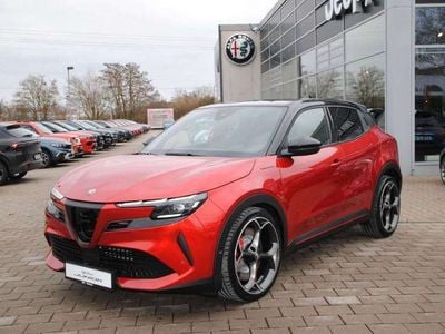 Gebraucht Alfa Romeo Junior Veloce 206 kW (281 PS) 2025 Rot SUV