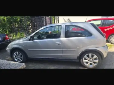 Gebraucht Opel Corsa 80 PS (58 kW) 2005 Silber Kleinwagen