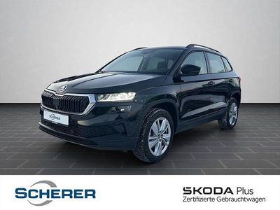 Blackmagic perleffekt (metallic) Gebraucht 2025 Skoda Karoq Selection SUV | 31.900 € (Fairer Preis)