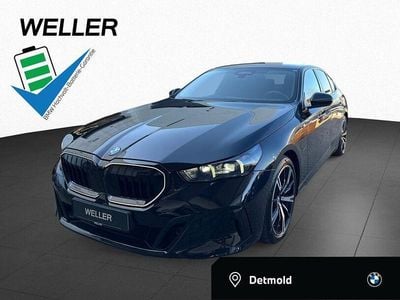 Gebraucht BMW 550e Comfort Edition 489 PS (359 kW) 2025 Black sapphire (schwarz) Limousine