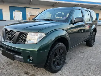 Usata Nissan Pathfinder 171 CV (125 kW) 2007 Verde SUV