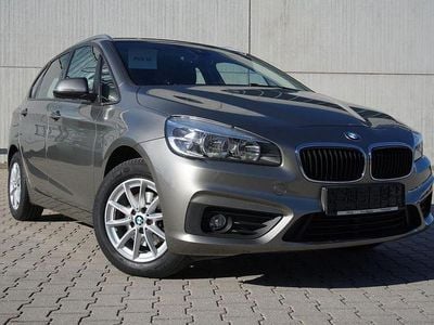 Gebraucht BMW 218 136 PS (100 kW) 2016 Platinsilber metallic Van / Kleinbus