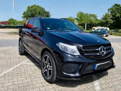 Gebraucht Mercedes GLE350 258 PS (189 kW) 2016 Schwarz SUV