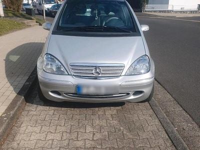Mercedes A210