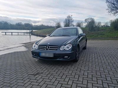 Gebraucht Mercedes CLK200 184 PS (135 kW) 2009 Grau Coupé