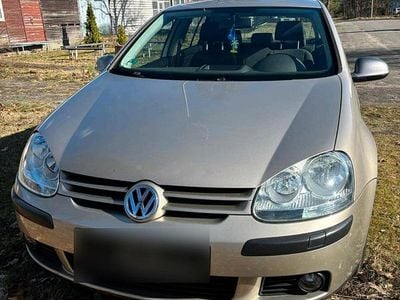 Gebraucht VW Golf V 115 PS (84 kW) 2005 Gold Kleinwagen