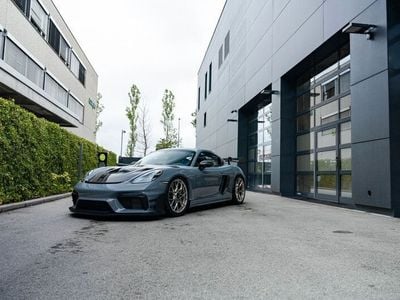 Neu Porsche 718 Cayman GT4 500 PS (367 kW) 2025 Grau Coupé