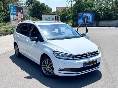 Gebraucht VW Touran IQ Drive 150 PS (110 kW) 2019 Weiß Van / Kleinbus