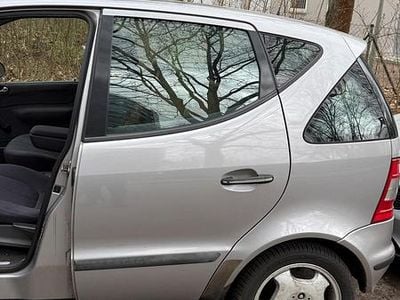 Gebraucht Mercedes A160 106 PS (77 kW) 1999 Silber Kleinwagen